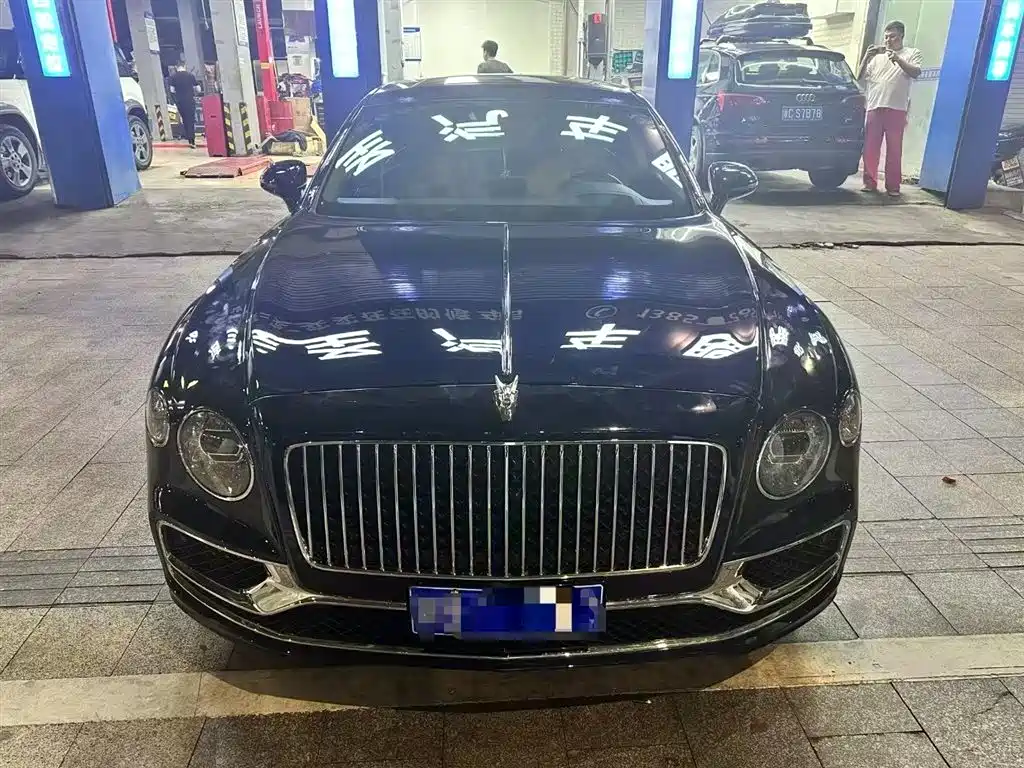 Bentley Flying Spur 2023 4.0T V8 S
