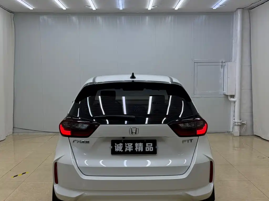 Honda Fit — миниатюра 5