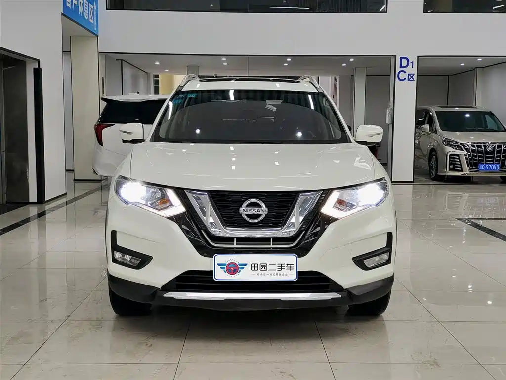 NISSAN QIJUN