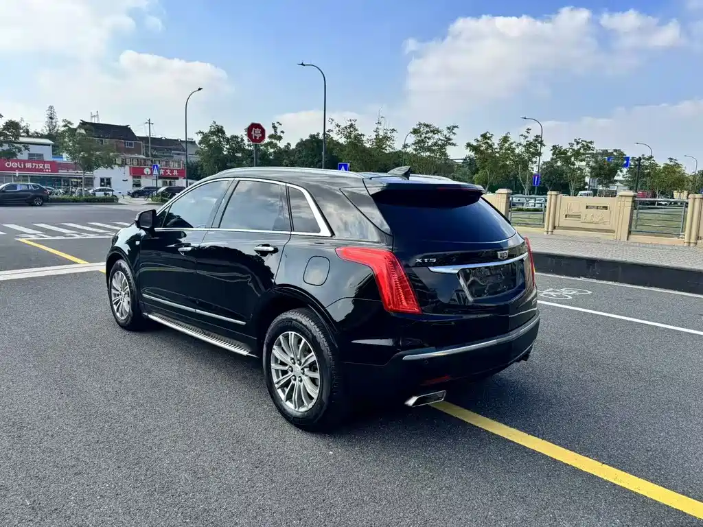 Cadillac XT5 — миниатюра 6