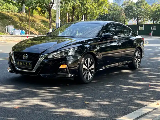 NISSAN TEANA