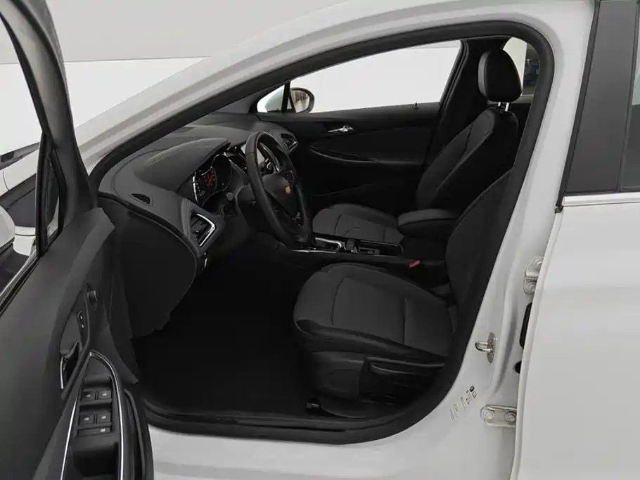 Chevrolet Cruze — миниатюра 9