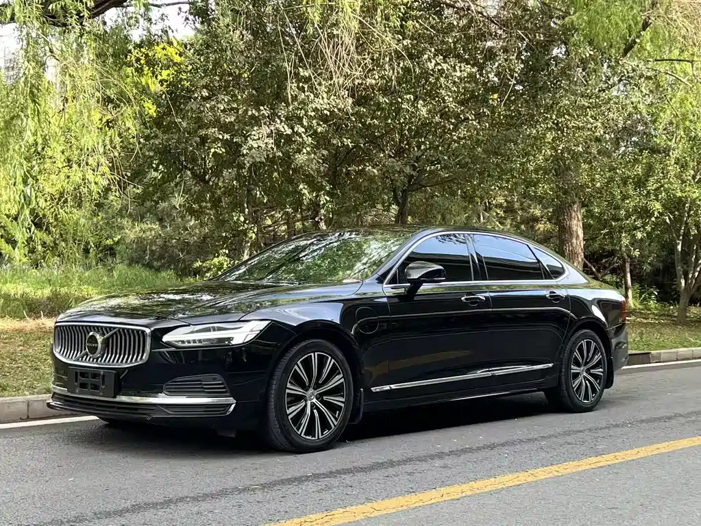 Volvo S90 PHEV 2021