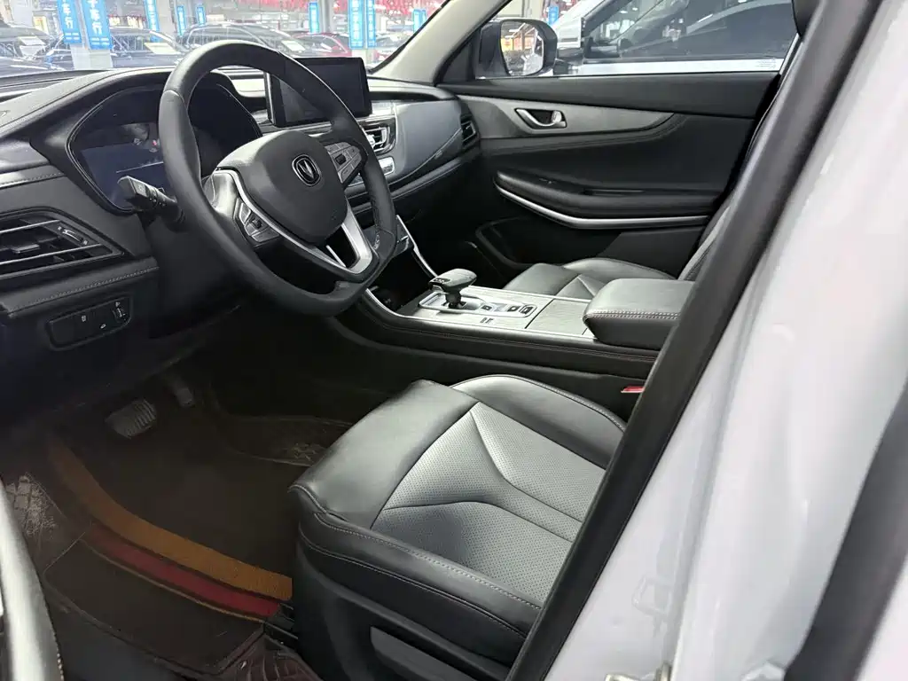 Changan CS75 - фото 8