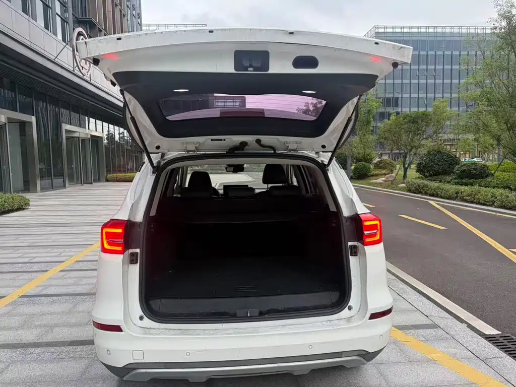 BYD New Energy — миниатюра 6
