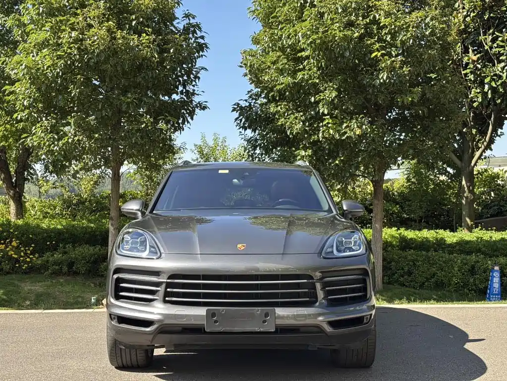 Porsche Cayenne — миниатюра 2