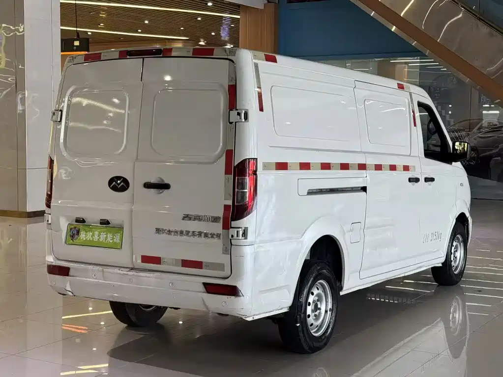 Geely Shuailing — миниатюра 7