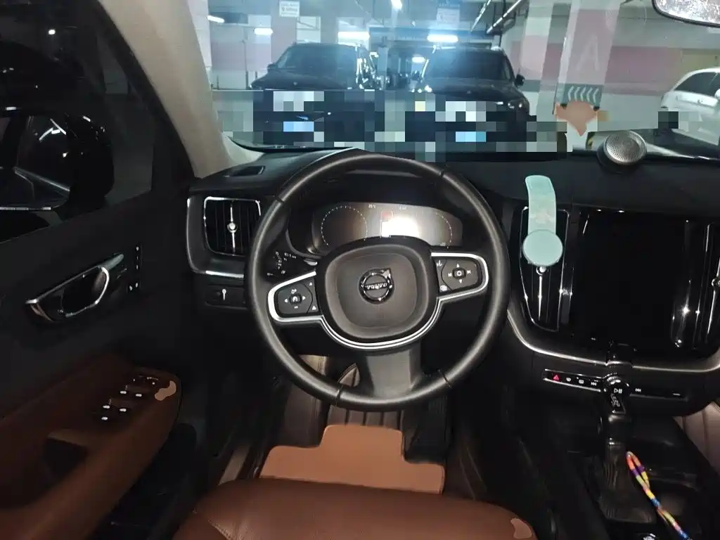 Volvo XC60 — миниатюра 3