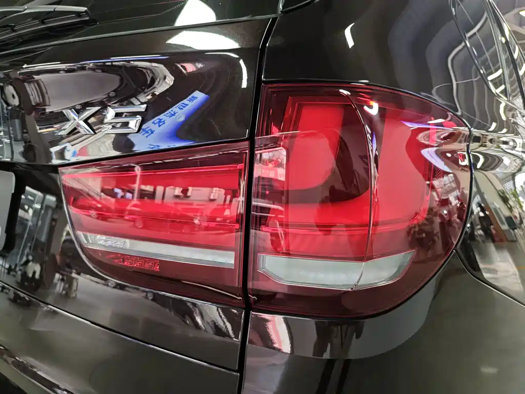 BMW X5 (Import) — миниатюра 13