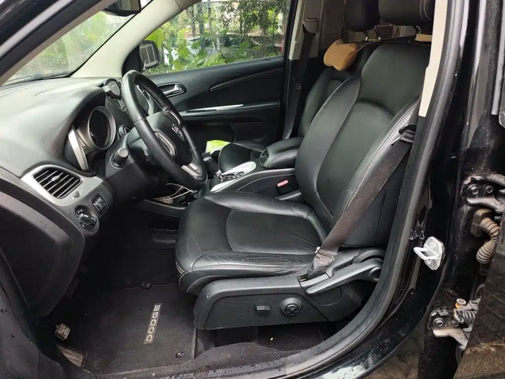 Dodge Journey — миниатюра 11
