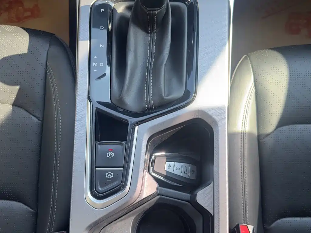 Geely Emgrand - фото 15