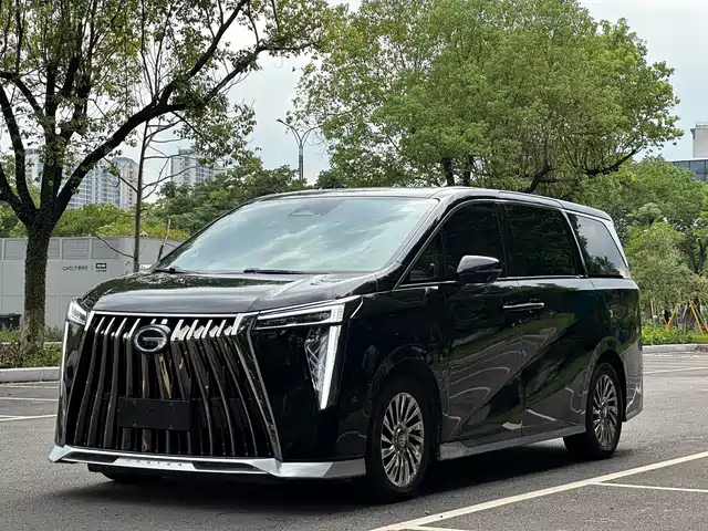 GAC Trumpchi 传祺M8