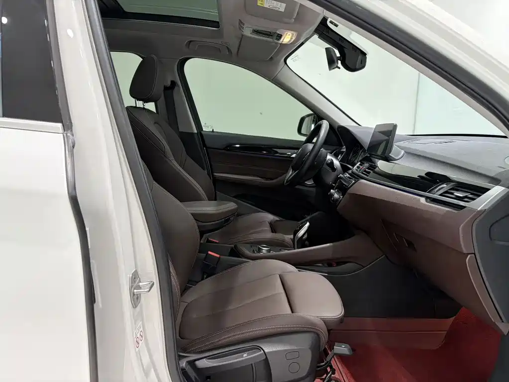 BMW X1 — миниатюра 15