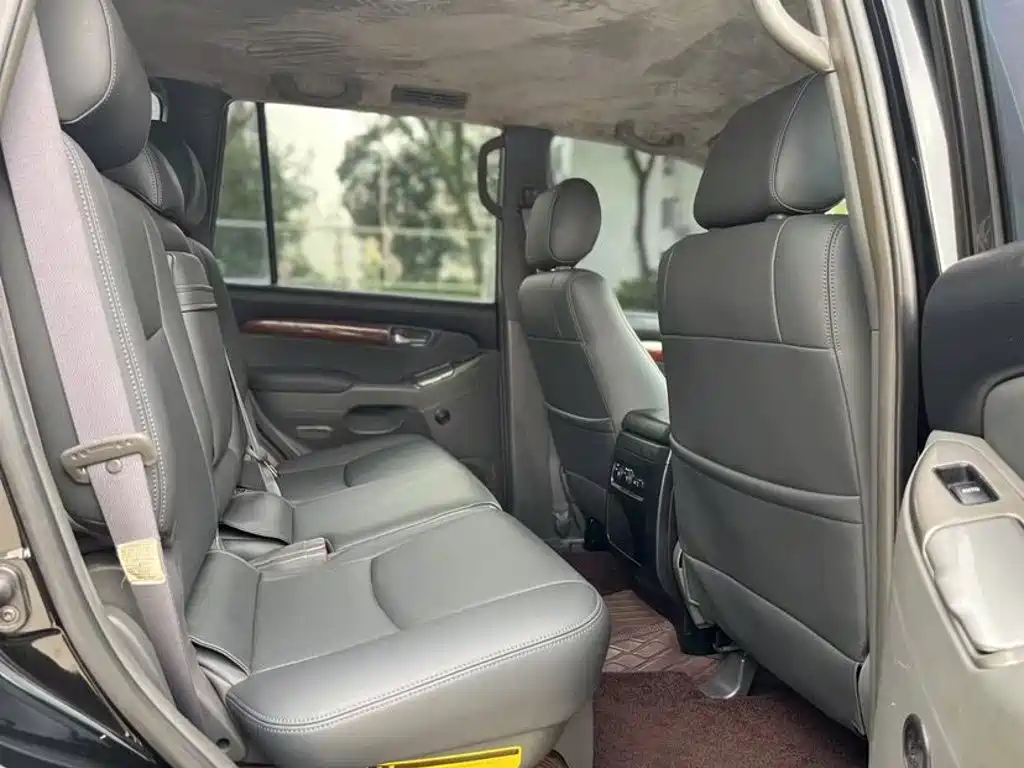 Toyota Prado (Import) — миниатюра 6