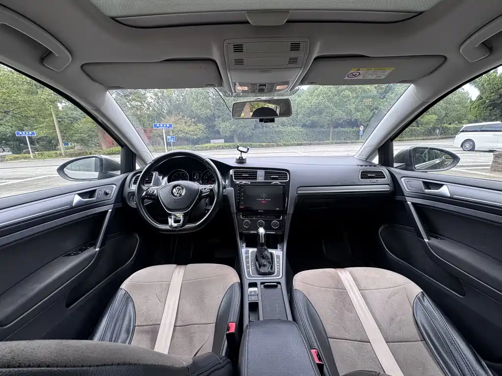 Volkswagen Golf — миниатюра 11