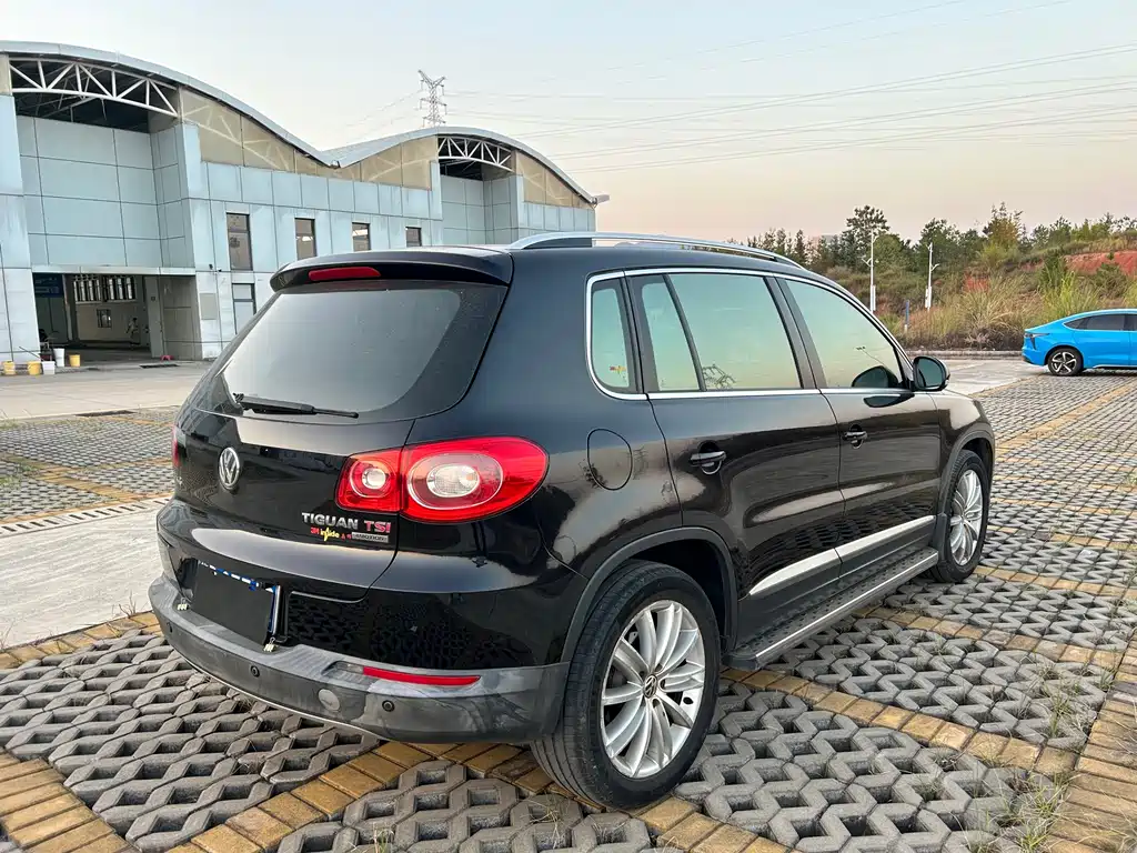 Volkswagen Tiguan — миниатюра 5