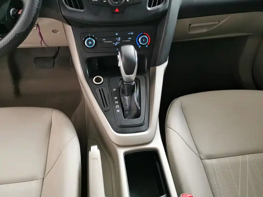 Ford Focus — миниатюра 16