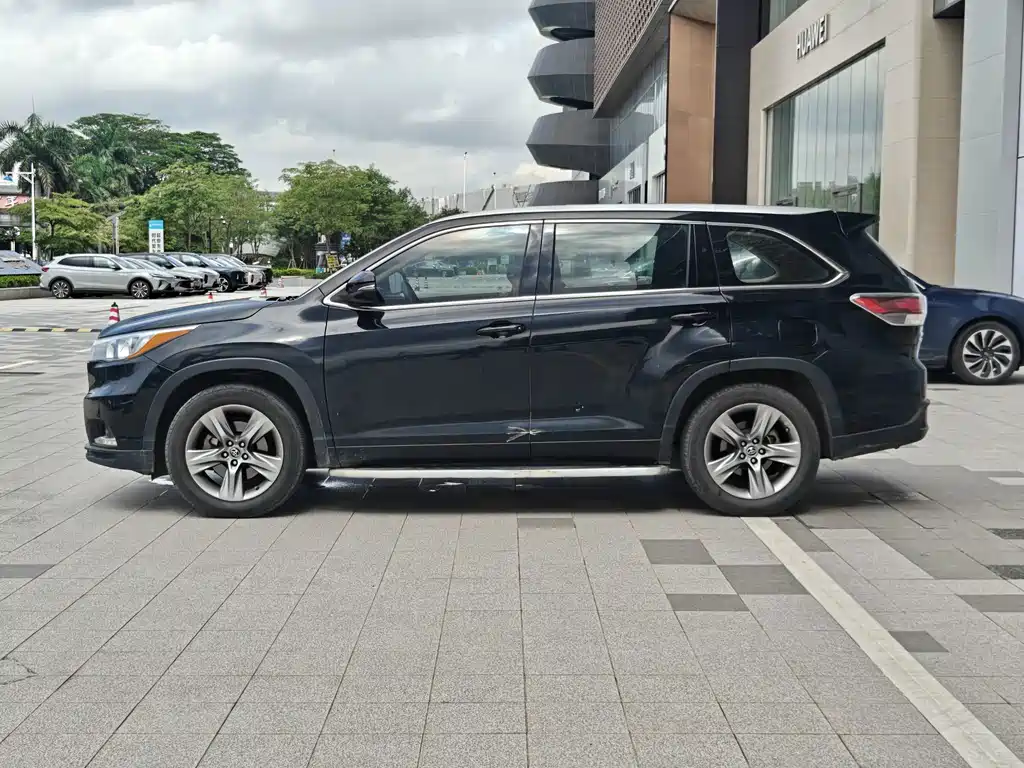 Toyota Highlander — миниатюра 11