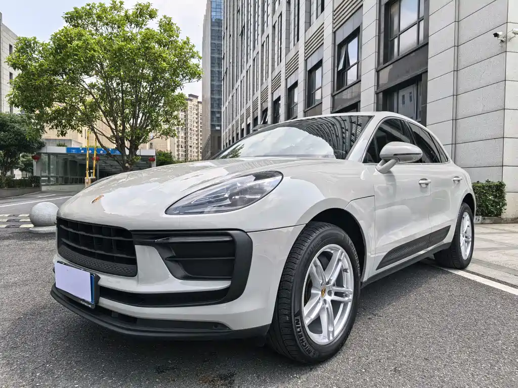 Porsche Macan 2024