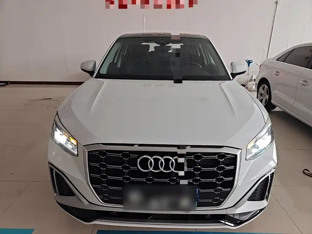 Audi Q2L — миниатюра 3