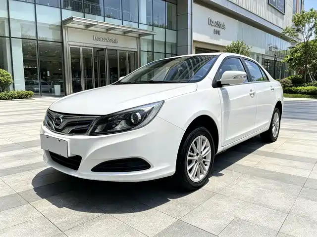 2019 BYD E5