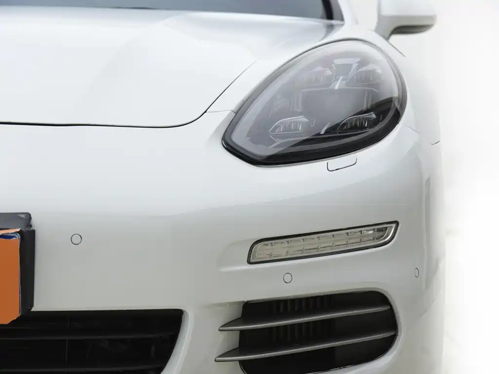 Porsche Panamera — миниатюра 4
