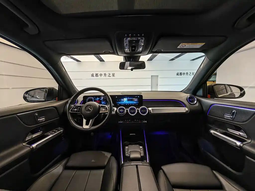 Mercedes-Benz GLB — миниатюра 13