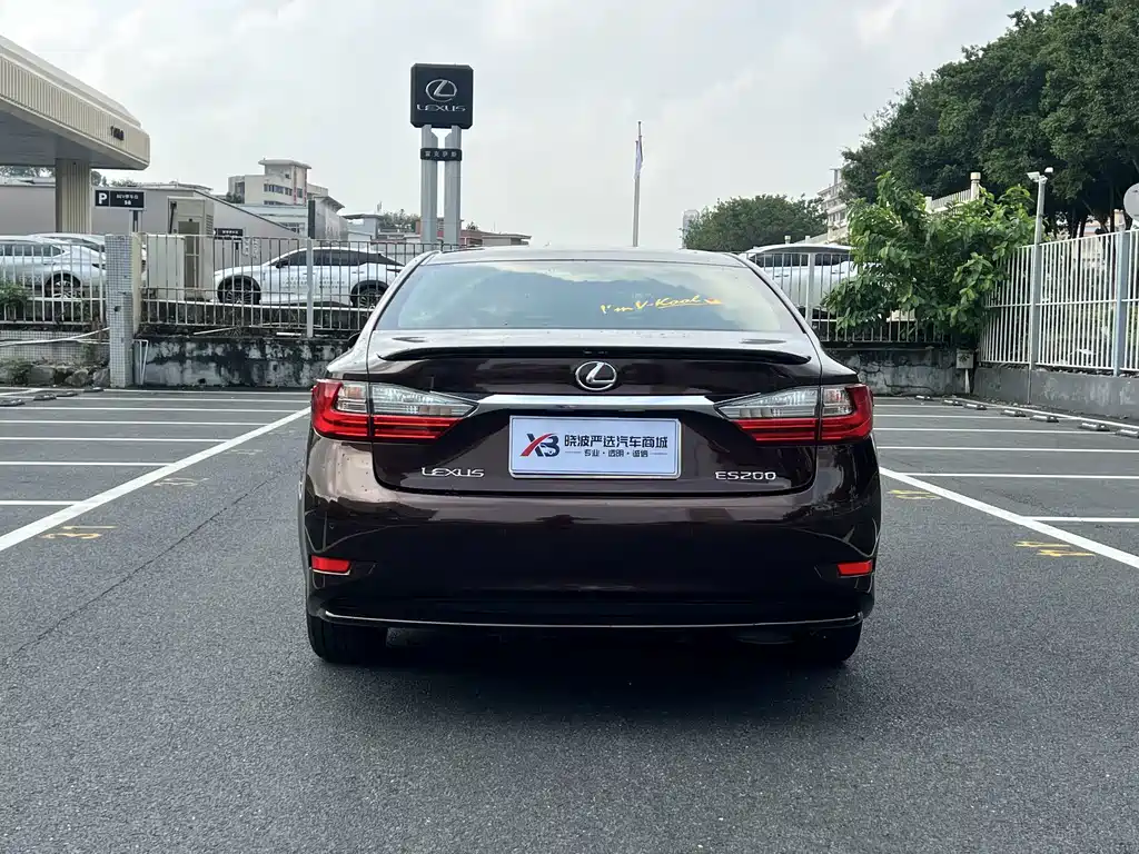Lexus ES — миниатюра 4