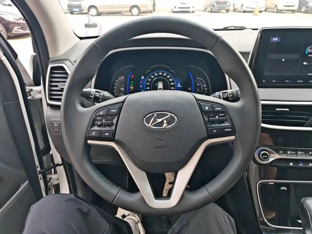 Hyundai Tucson — миниатюра 11