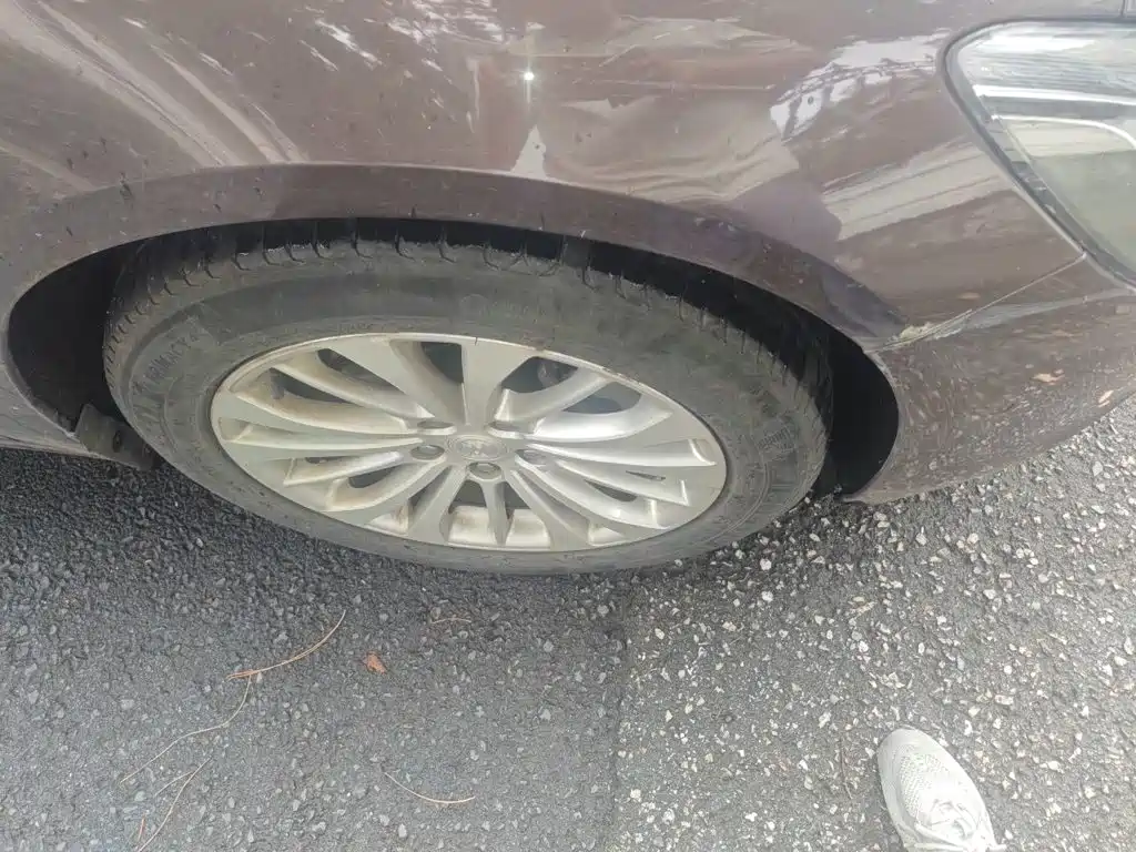 Buick LaCrosse — миниатюра 8