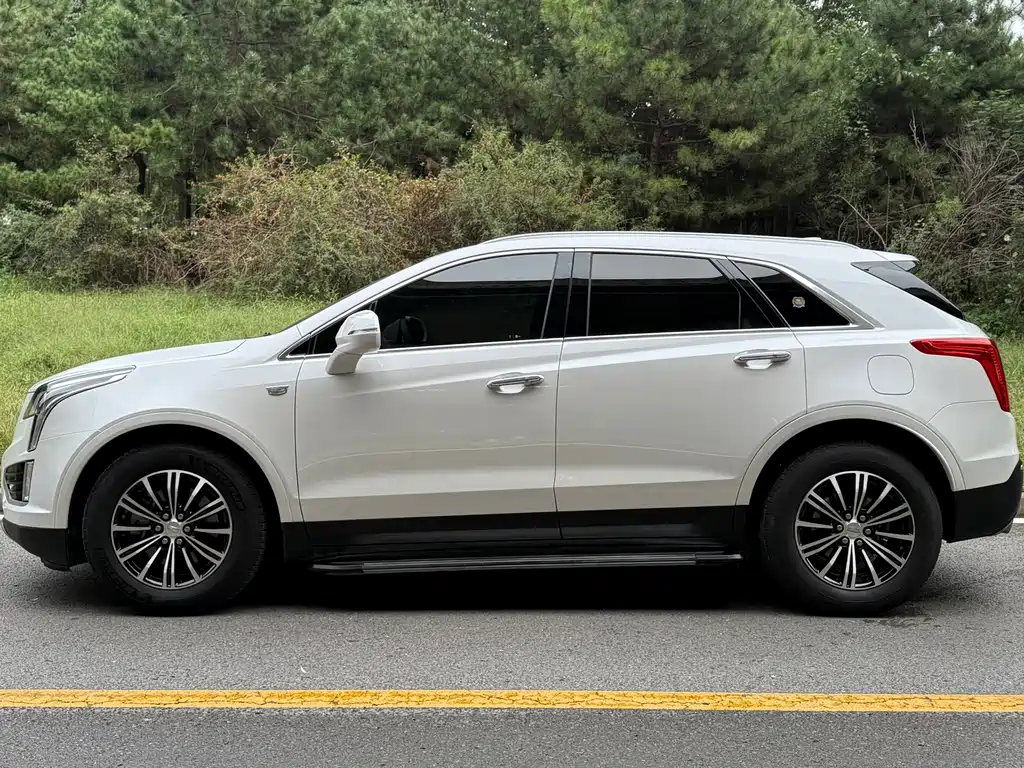 CADILLAC XT5