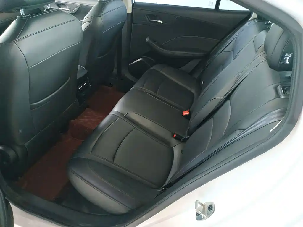Roewe i5 — миниатюра 17