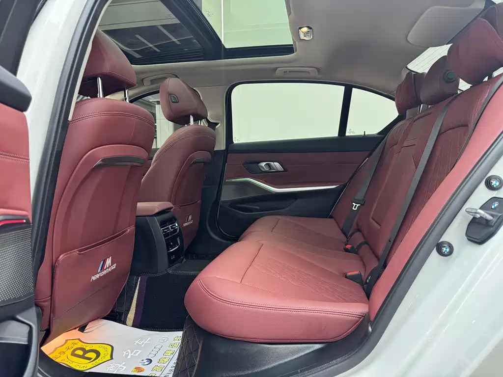 BMW 3 Series — миниатюра 8