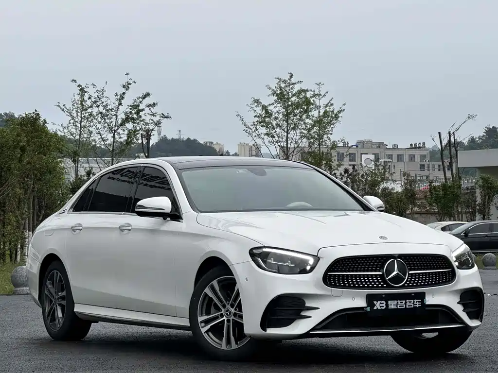 Mercedes-Benz E-Class — миниатюра 3