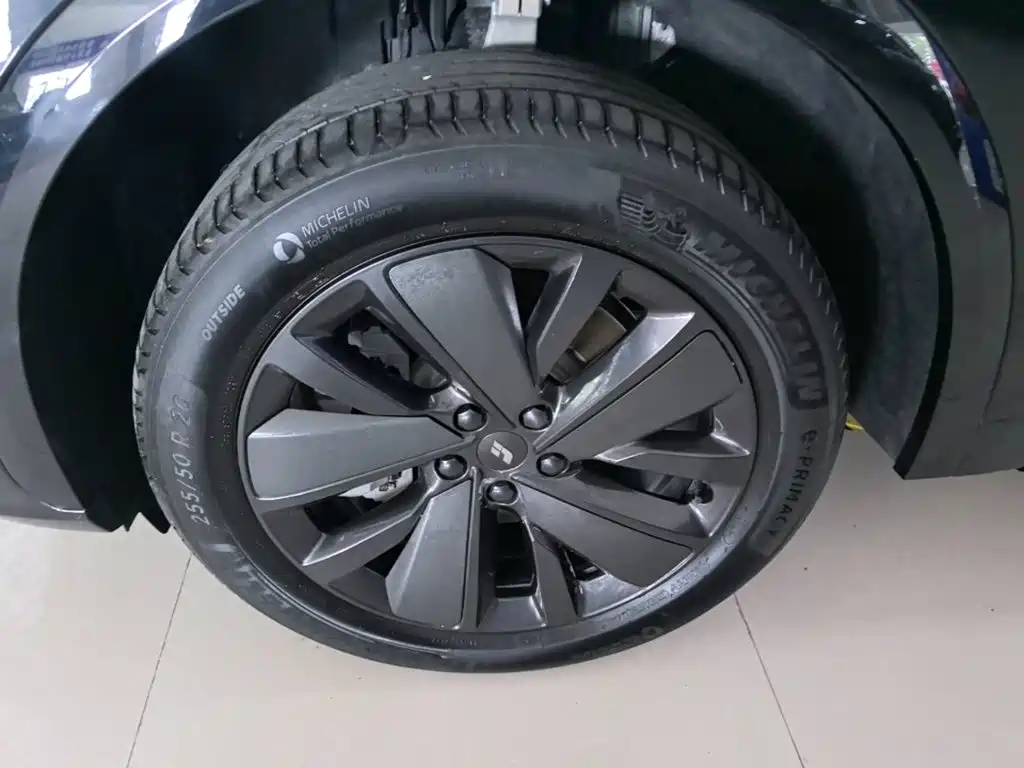 Li Auto Li L7 — миниатюра 23