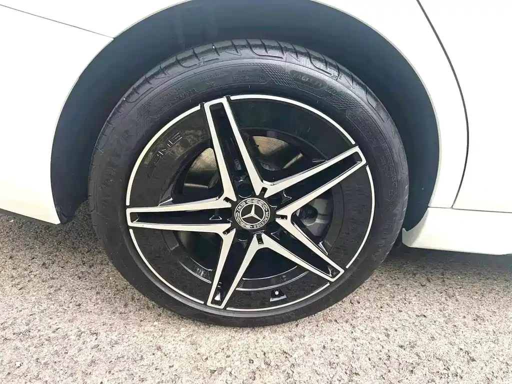 Mercedes-Benz C-Class — миниатюра 10