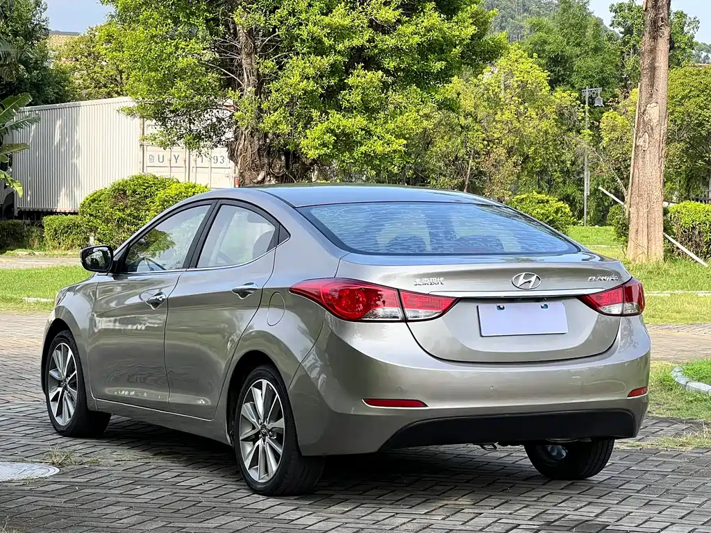 Hyundai Elantra Langdong 1.6L Auto Premium Type, фото 4