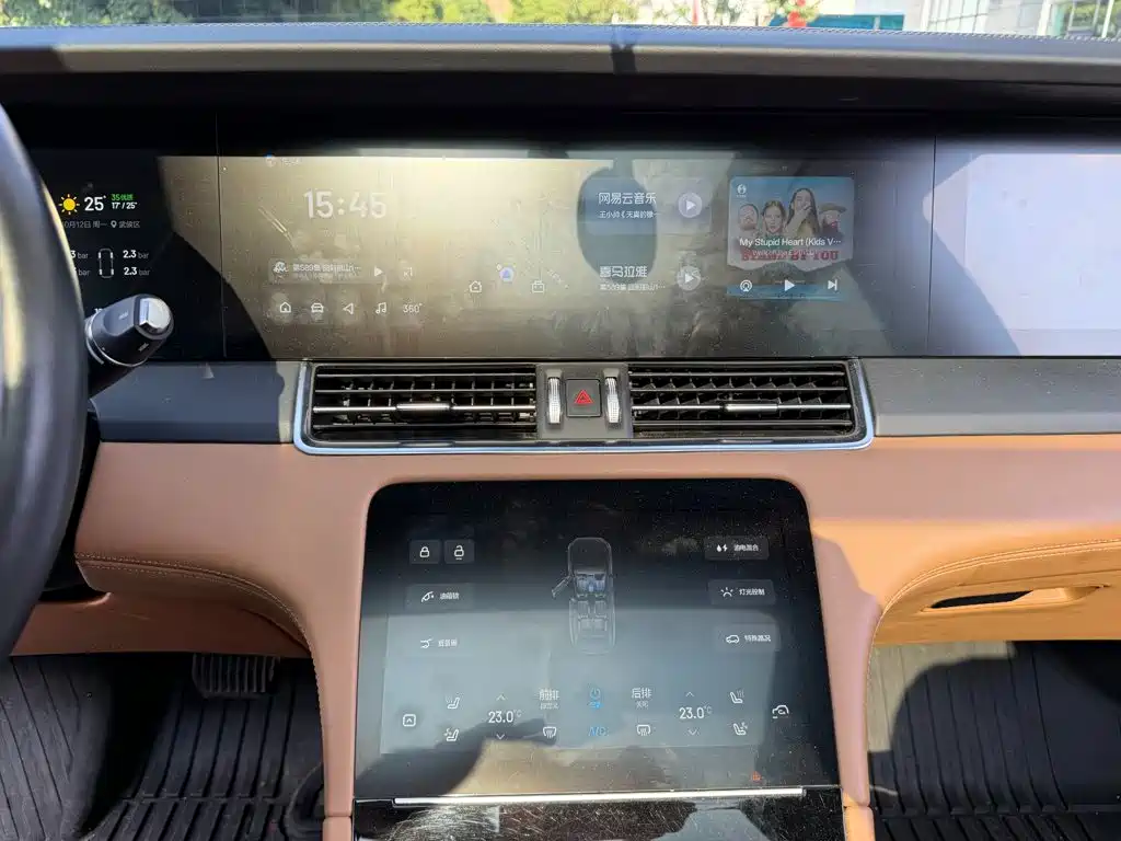 Li Auto Li ONE — миниатюра 10