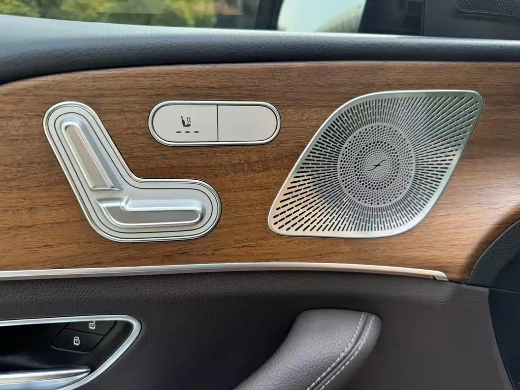 Mercedes-Benz GLE New Energy — миниатюра 12