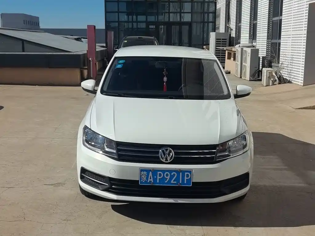 Volkswagen Santana — миниатюра 2