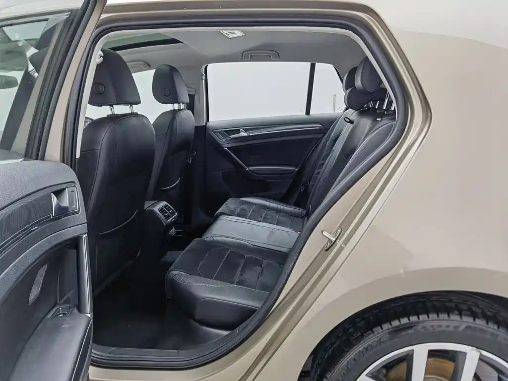 Volkswagen Golf — миниатюра 15