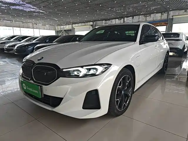2024 BMW i3