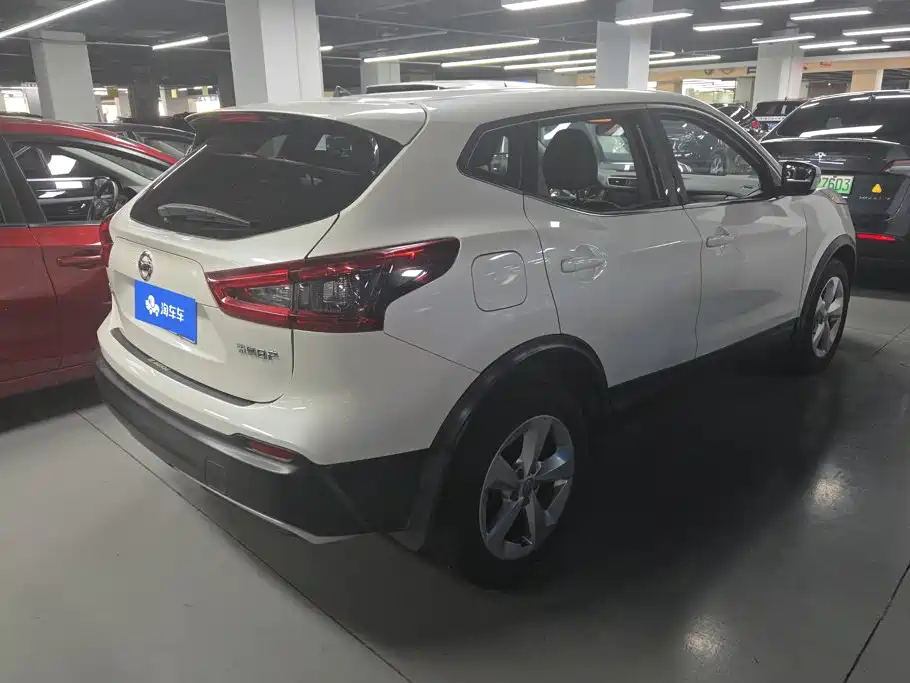Nissan Qashqai — миниатюра 3