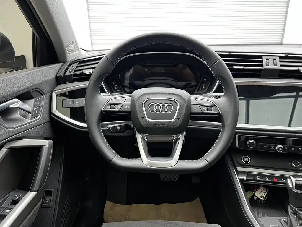 Audi Q3 — миниатюра 9