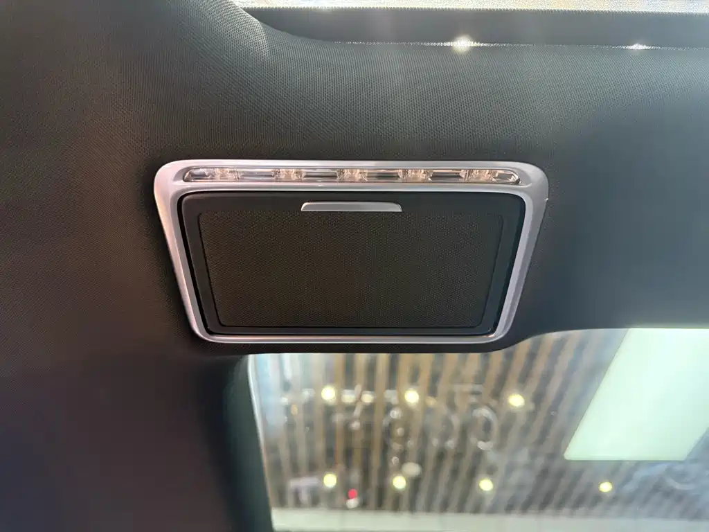 Mercedes-Benz GLC — миниатюра 24