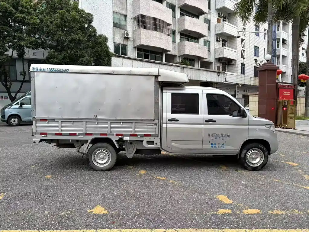 Wuling Rongguang 2023 1.5L Long Wheelbase LAR