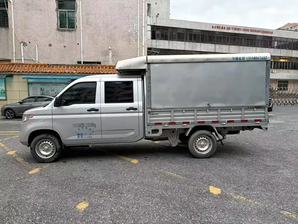 Wuling Rongguang 2023 1.5L Long Wheelbase LAR