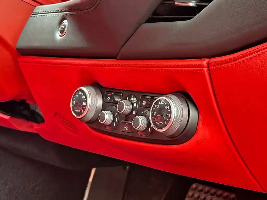Ferrari 488 488 GTB, фото 18