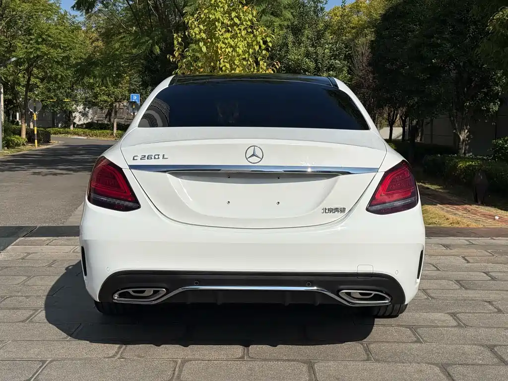 Mercedes-Benz C-Class — миниатюра 8