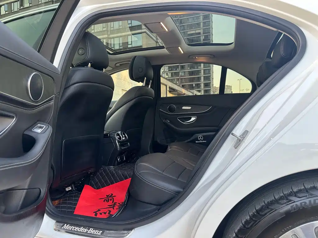 MERCEDES-BENZ C CLASS